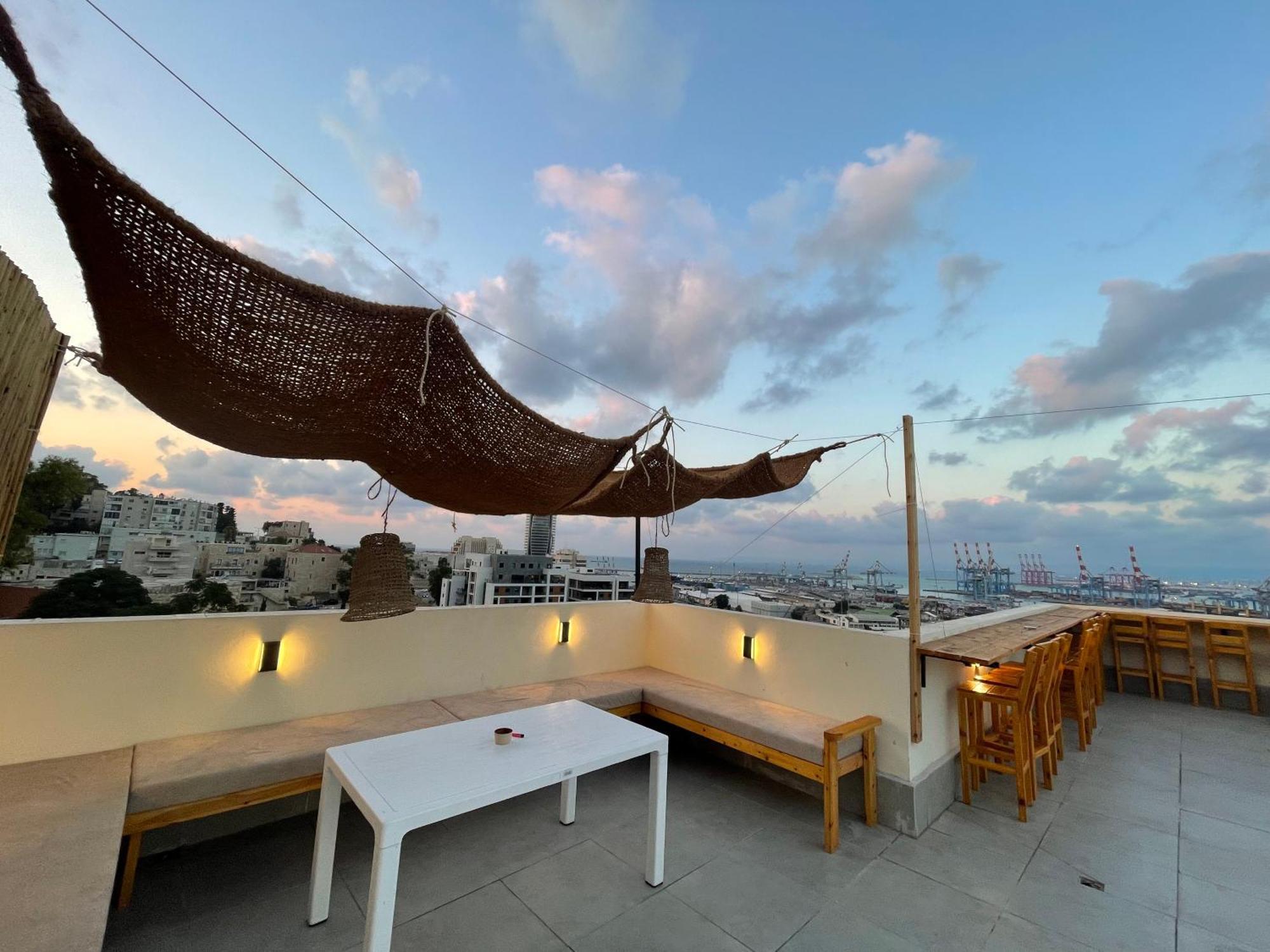 Godson Talpiot Aparthotel Haifa Exteriör bild