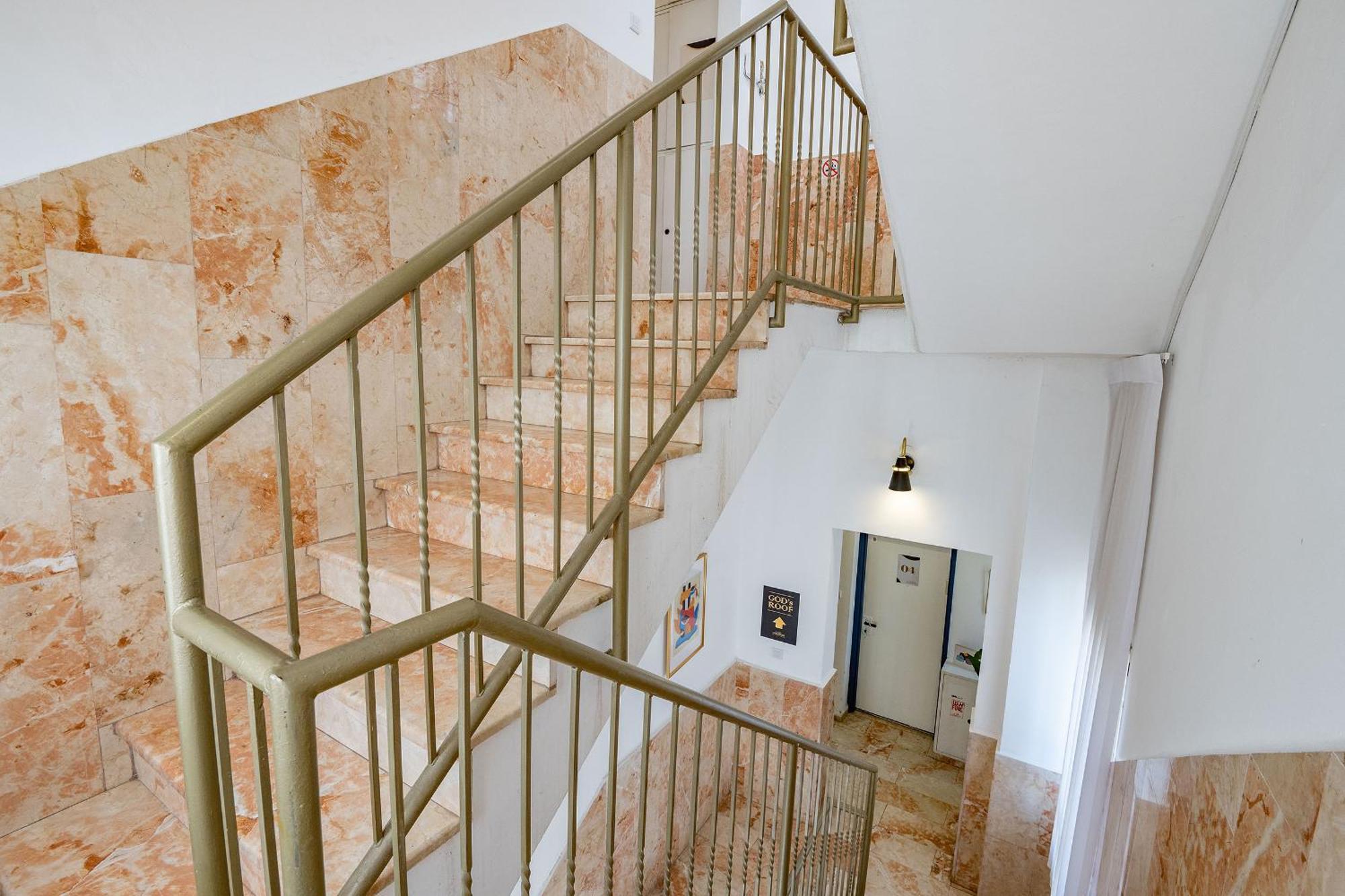 Godson Talpiot Aparthotel Haifa Exteriör bild