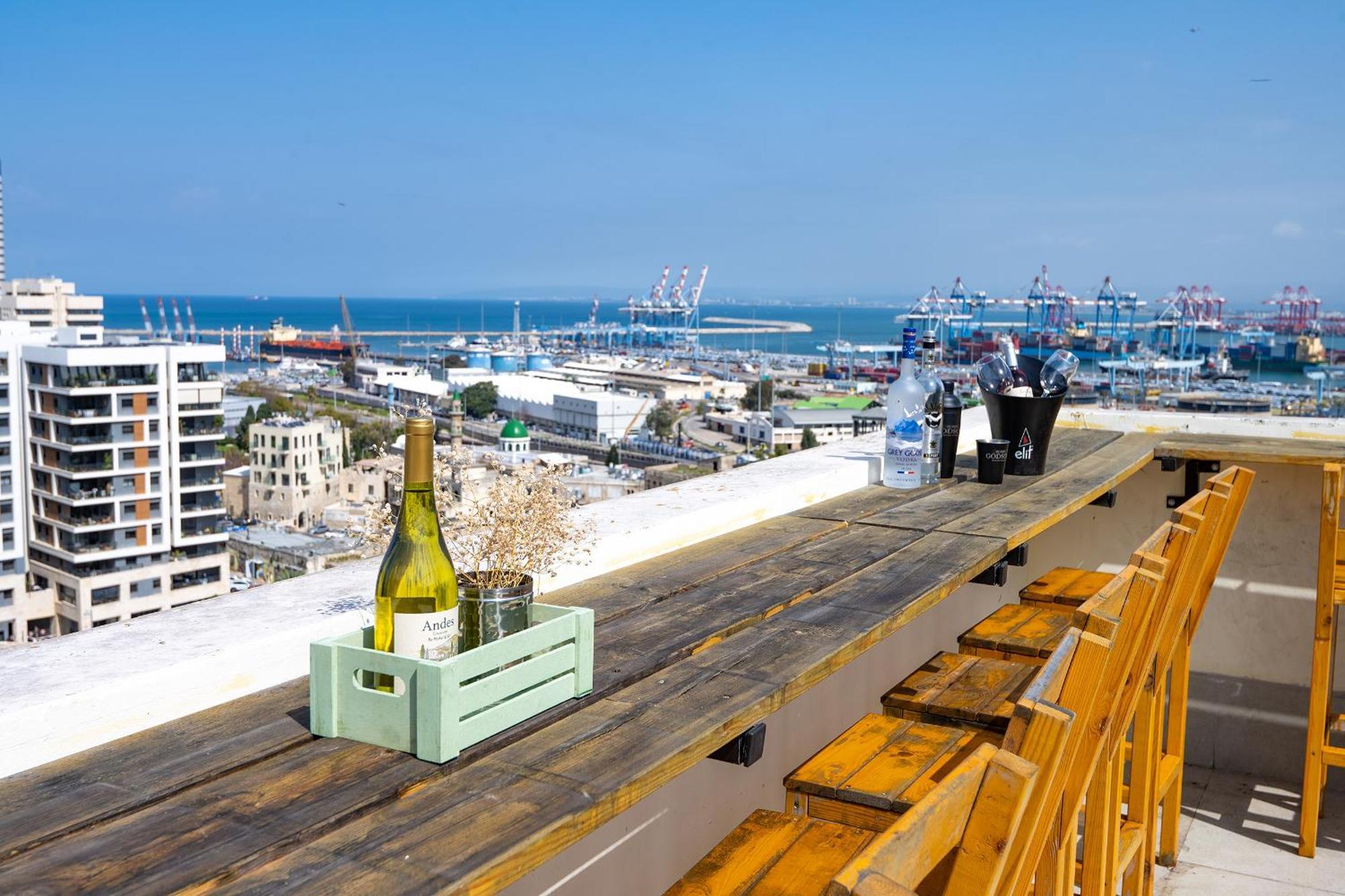Godson Talpiot Aparthotel Haifa Exteriör bild