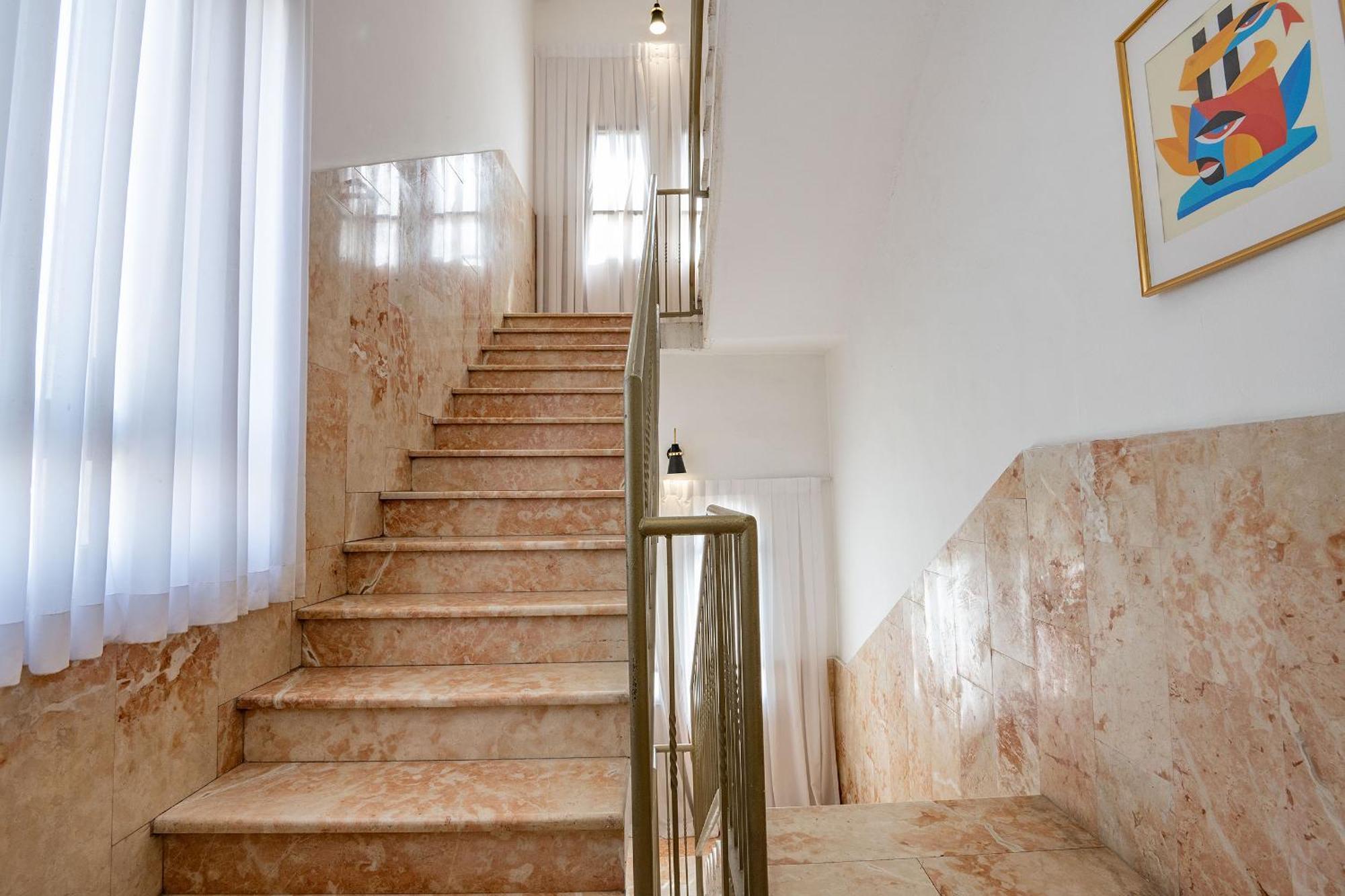 Godson Talpiot Aparthotel Haifa Exteriör bild