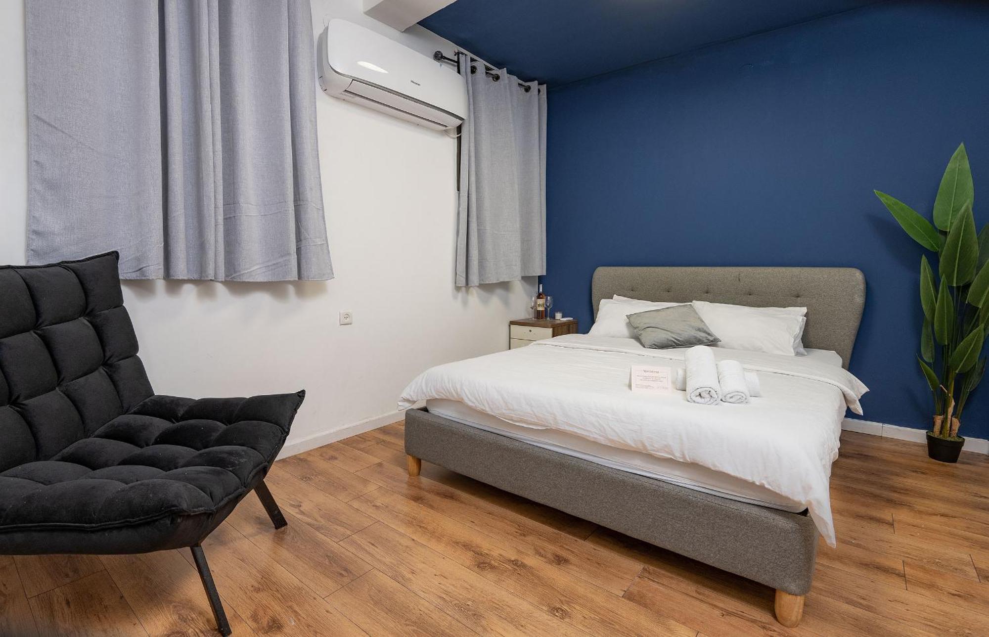 Godson Talpiot Aparthotel Haifa Exteriör bild