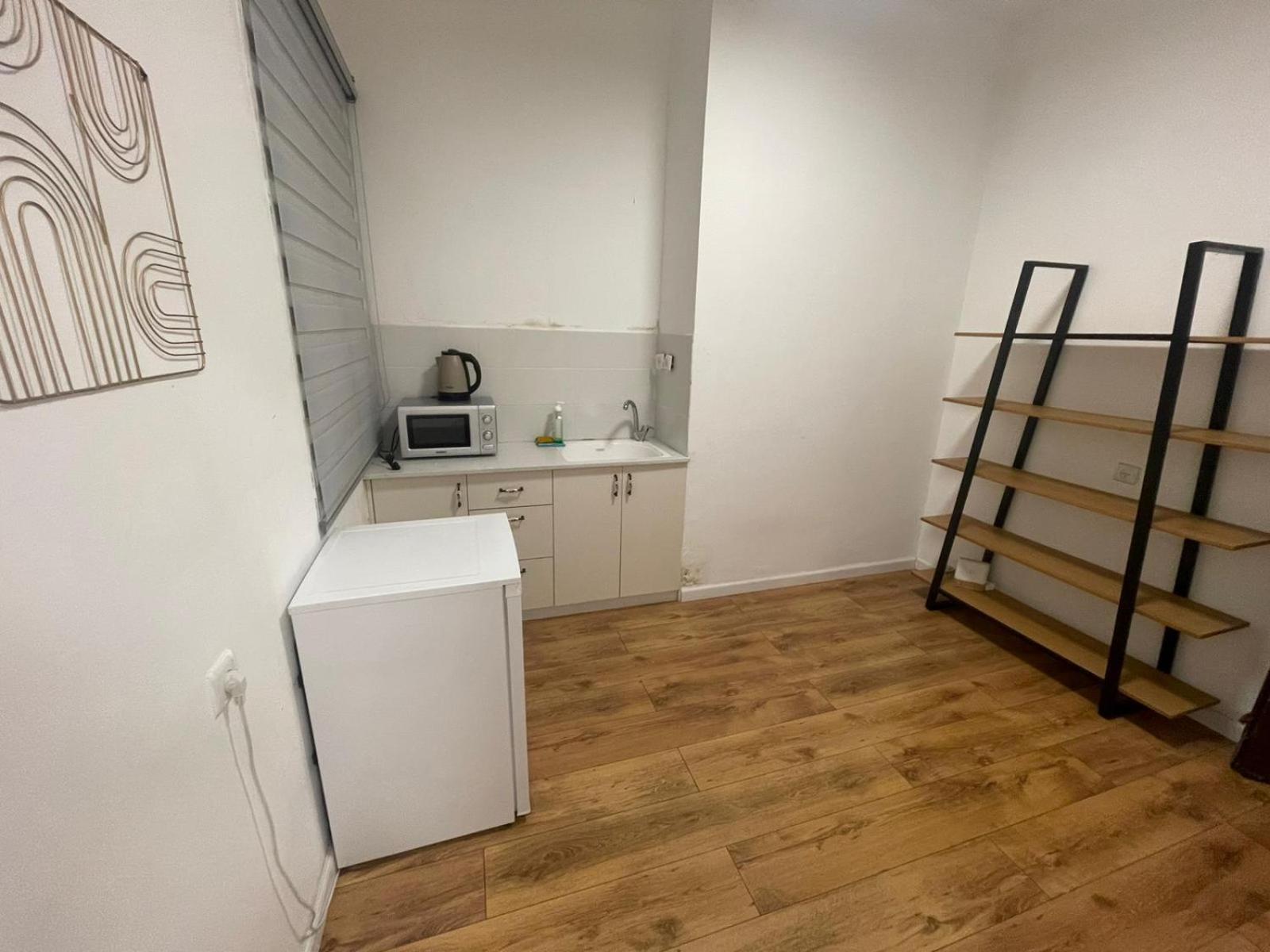 Godson Talpiot Aparthotel Haifa Exteriör bild